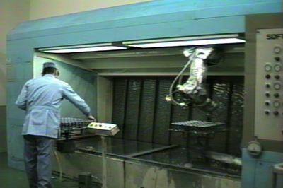 1990年当时的直交往复式机械手SOFTBOY