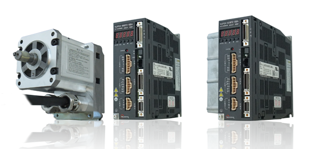 200Wサーボモータ(左)、200Wサーボモータ用アンプ(中)、600Wサーボモータ用アンプ(右) 200Wサーボモータ(左)、200Wサーボモータ用アンプ(中)、600Wサーボモータ用アンプ(右)